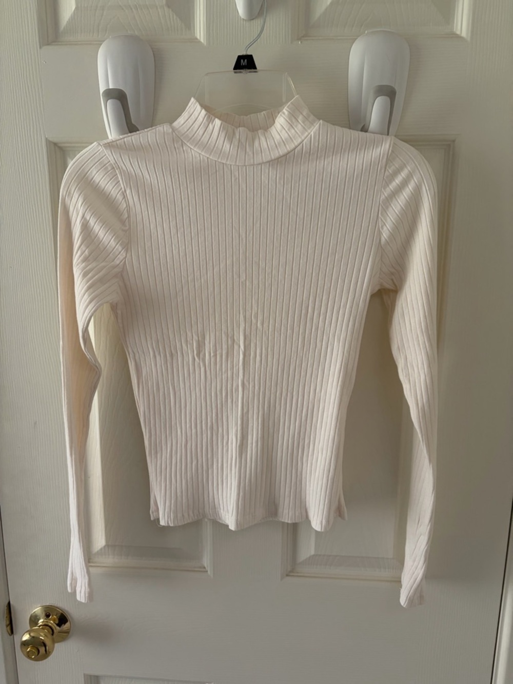 Ribbed‎ Mock Neck Long-Sleeve Top - Cream